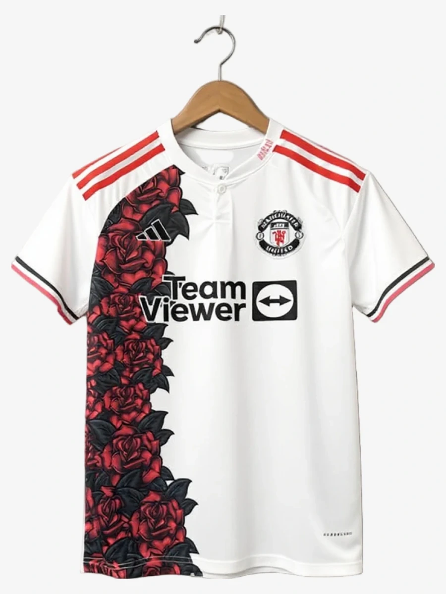 maillot-concept-manchester-united-edition-rose-2025-2026 studio v12 Maglia Concept Manchester United Edizione Rosa 2025-2026