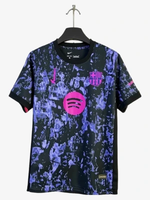 maillot-fc-barcelone-pre-match-2025-2026 studio v12 Maillot FC Barcelone Pre-Match 2025-2026
