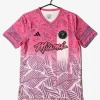 maillot-inter-miami-concept-rose-2025-2026 studio v12 Maglia Inter Miami Concept Rosa 2025-2026